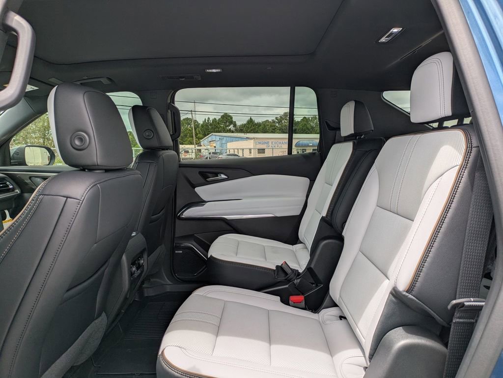 2026 Chevrolet Traverse High Country photo 21