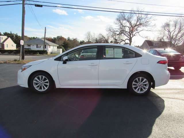 2023 Toyota Corolla SE XLE photo 2