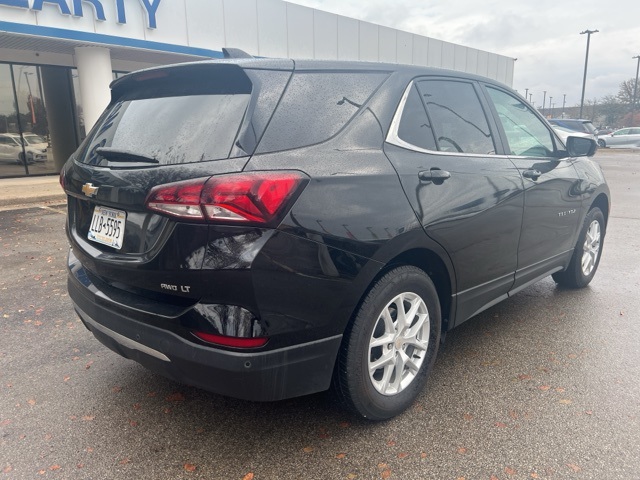 2024 Chevrolet Equinox LT photo 3