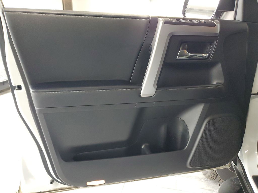2024 Toyota 4Runner SR5 photo 12