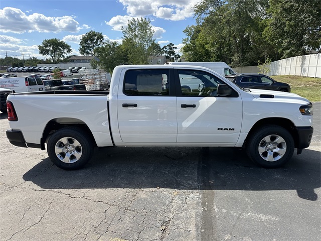 2025 Ram 1500 Tradesman photo 4