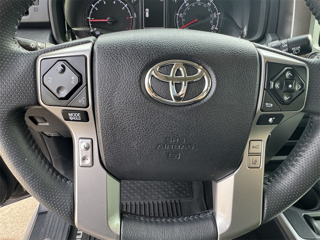 2020 Toyota 4Runner SR5 Premium photo 26