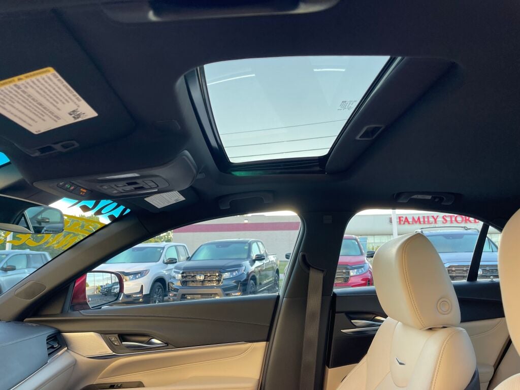 2021 Cadillac CT4 Premium Luxury photo 12