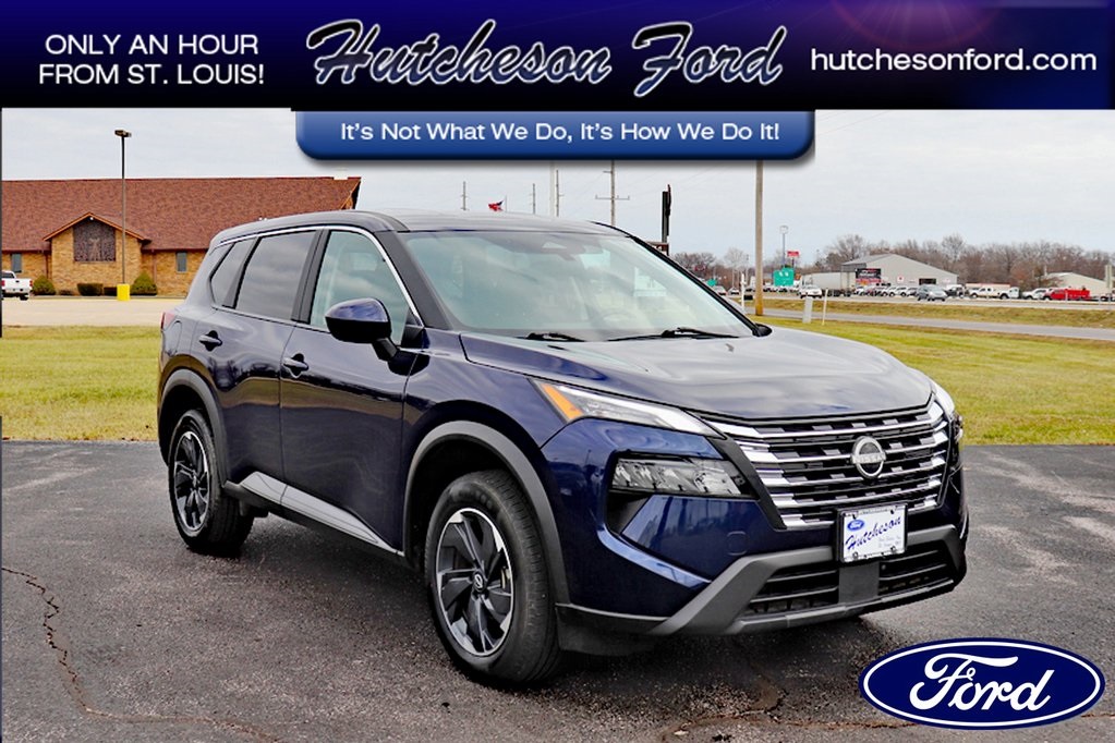 2024 Nissan Rogue SV's photo