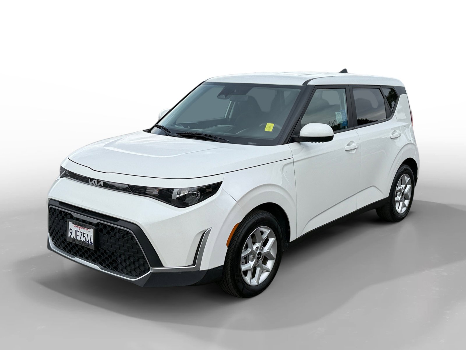 2024 Kia Soul LX's photo