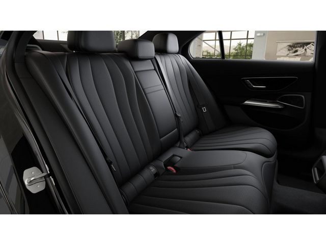 2026 Mercedes Benz E 4MATIC photo 5