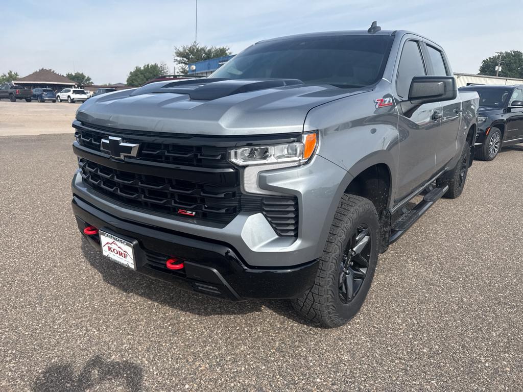 2023 Chevrolet Silverado 1500 LT Trail Boss photo 2