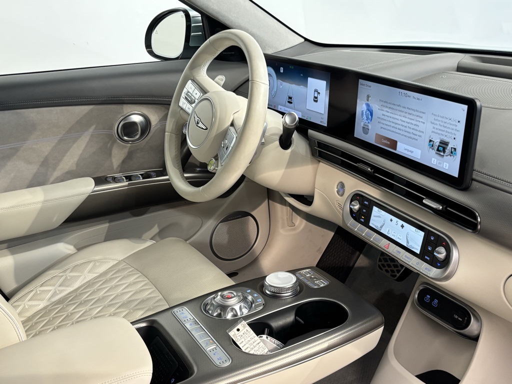 2025 Genesis GV60 Performance AWD photo 14