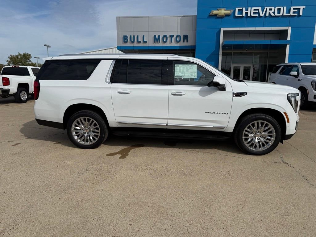 2026 GMC Yukon XL Elevation's photo