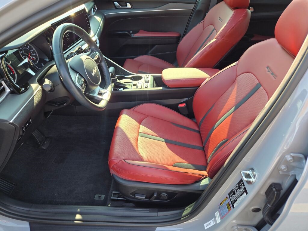 2022 Kia K5 GT-Line photo 13