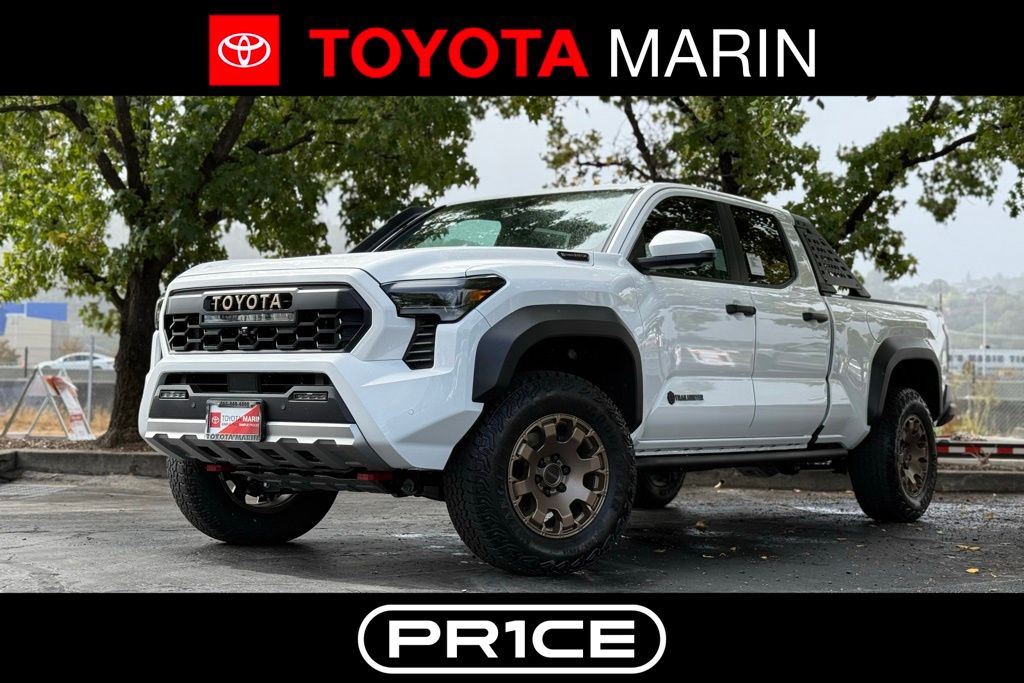 2025 Toyota Tacoma Trailhunter's photo