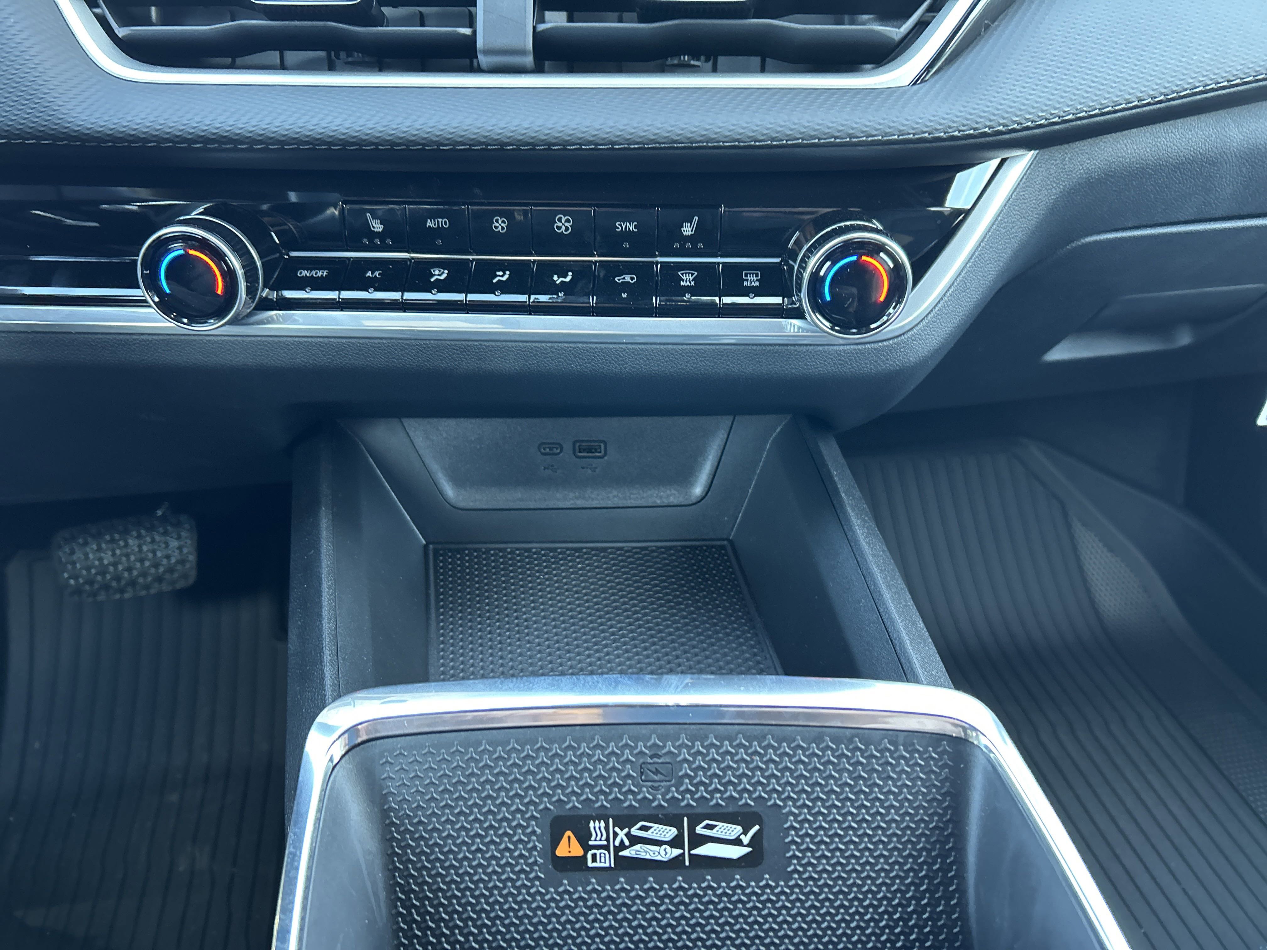 2026 Chevrolet Equinox LT photo 2