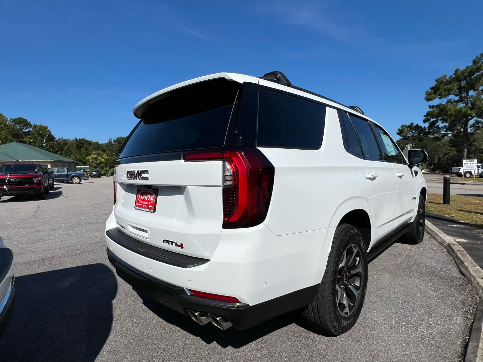 2025 Gmc Yukon AT4 Ultimate photo 5