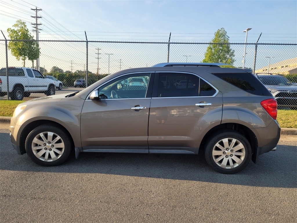 2011 Chevrolet Equinox LTZ photo 3