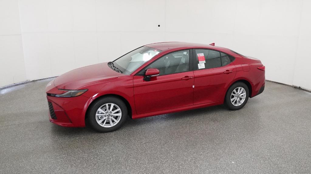 2026 Toyota Camry LE photo 7