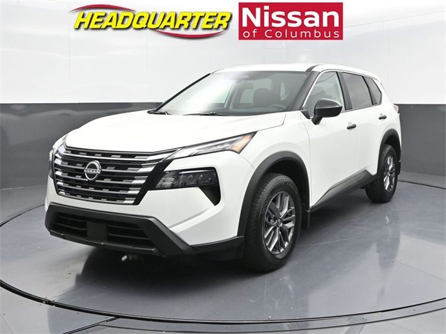 2026 Nissan Rogue S's photo