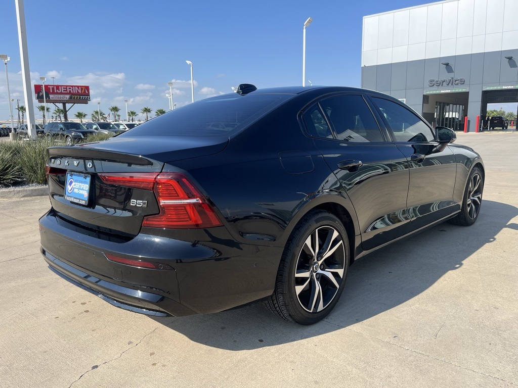 2024 Volvo S60 B5 Plus photo 4