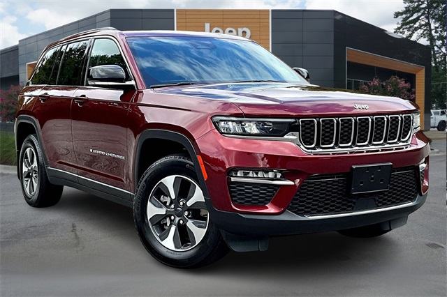 2022 Jeep Cherokee Limited 4xe photo 2