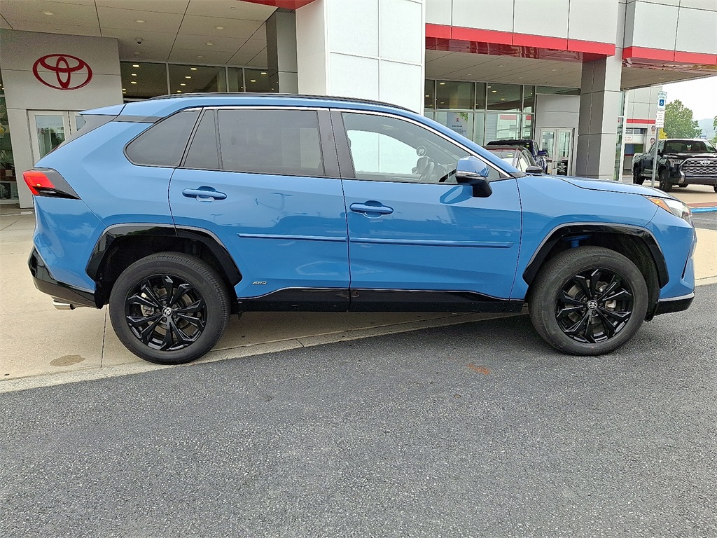 2022 Toyota RAV4 Hybrid SE photo 10
