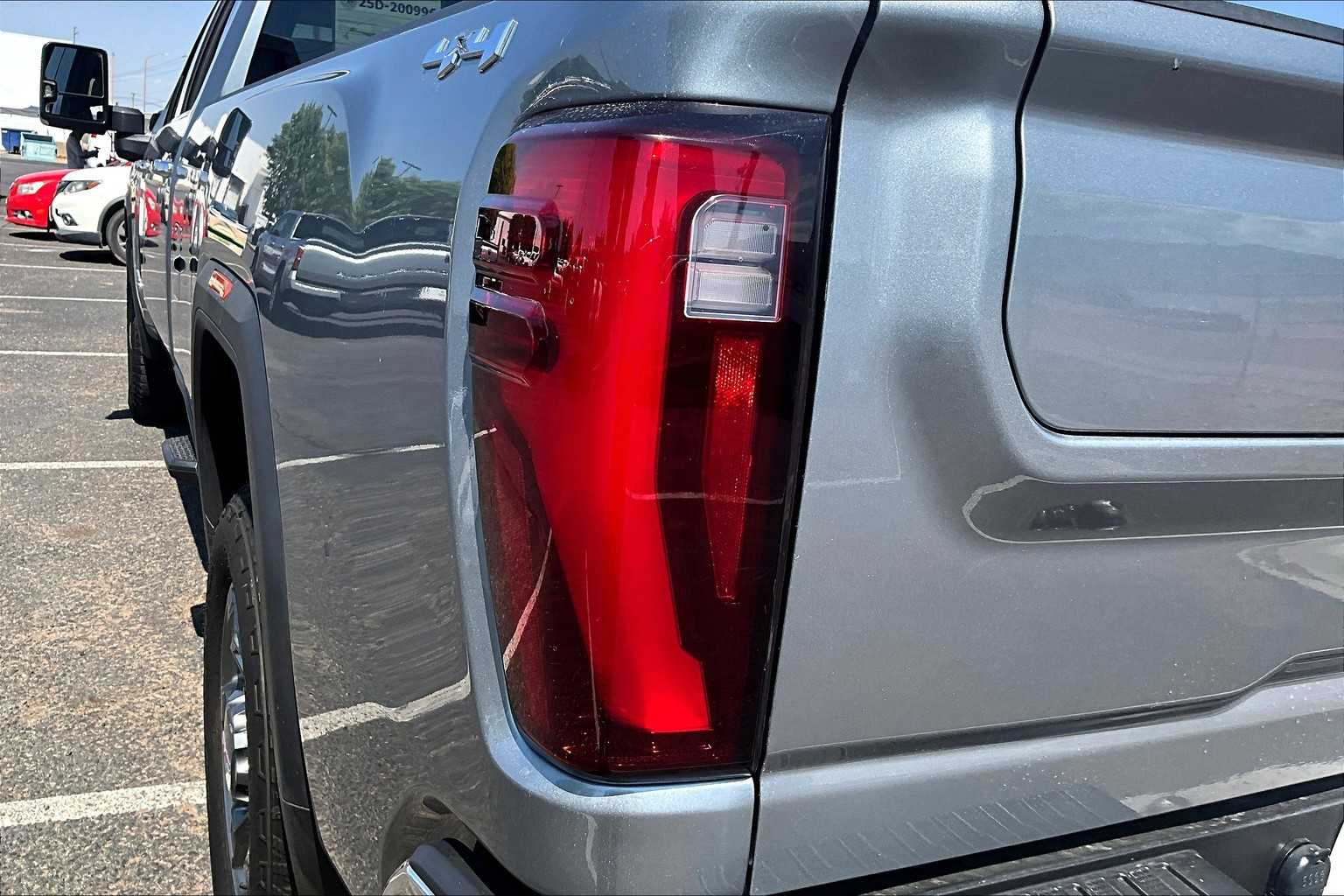 2025 Gmc Sierra SLT photo 24