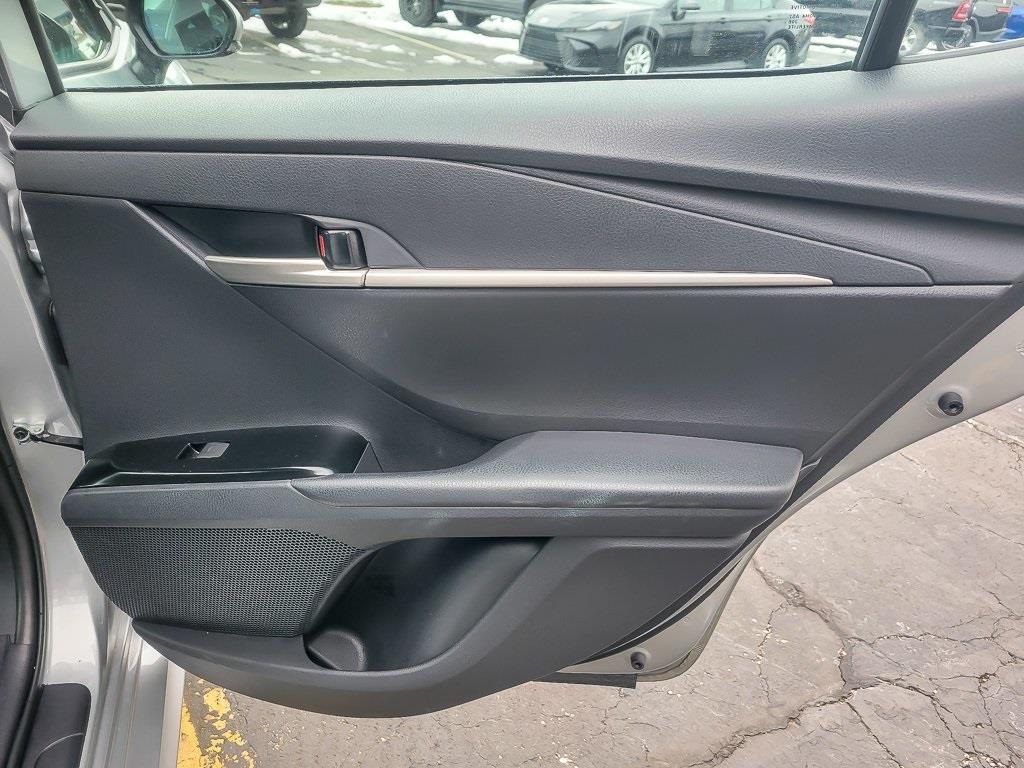 2025 TOYOTA CAMRY - Image 19