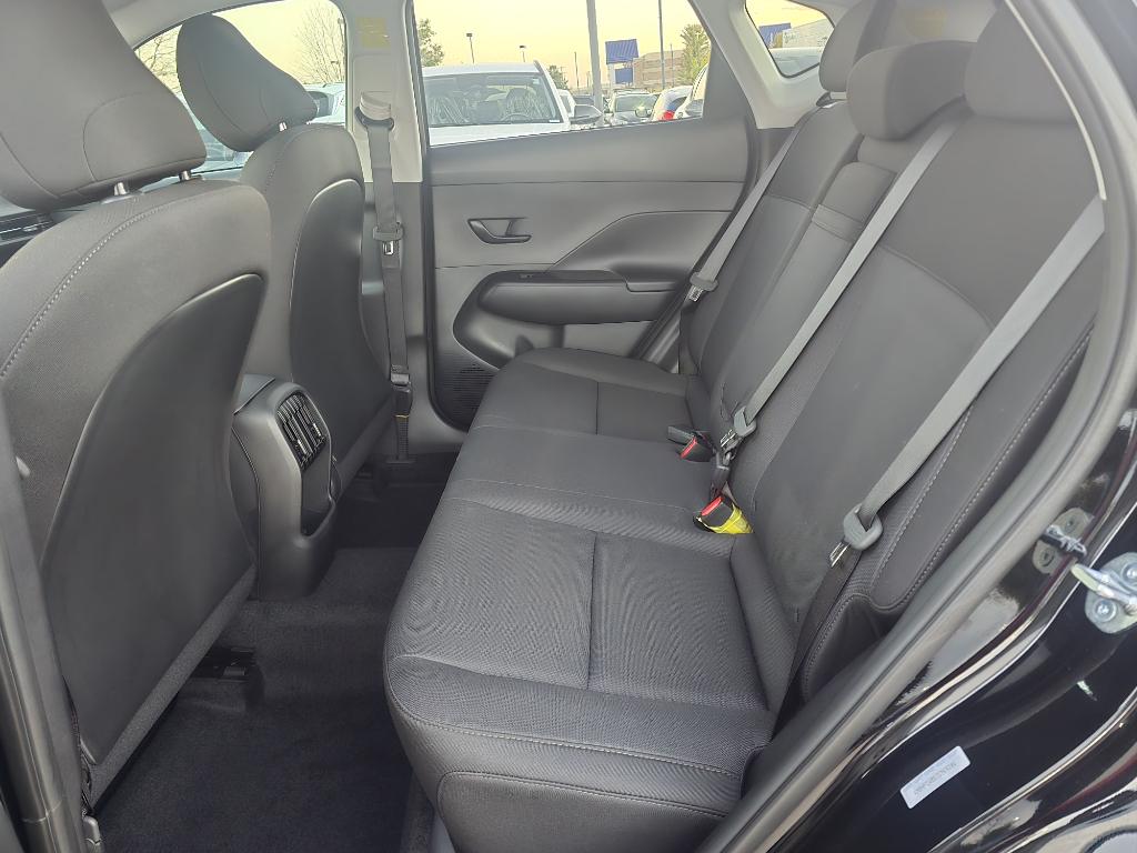 2026 Hyundai Kona SEL photo 12