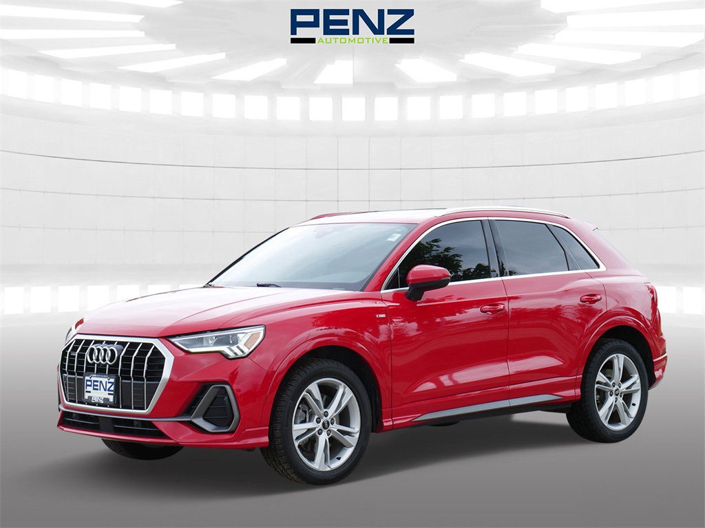2022 Audi Q3 Premium Plus S line photo 3