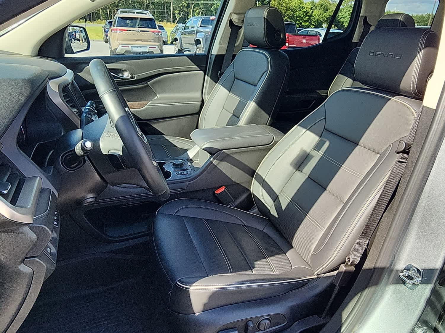 2023 Gmc Acadia Denali photo 12