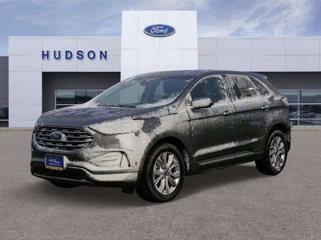 2022 Ford Edge Titanium's photo