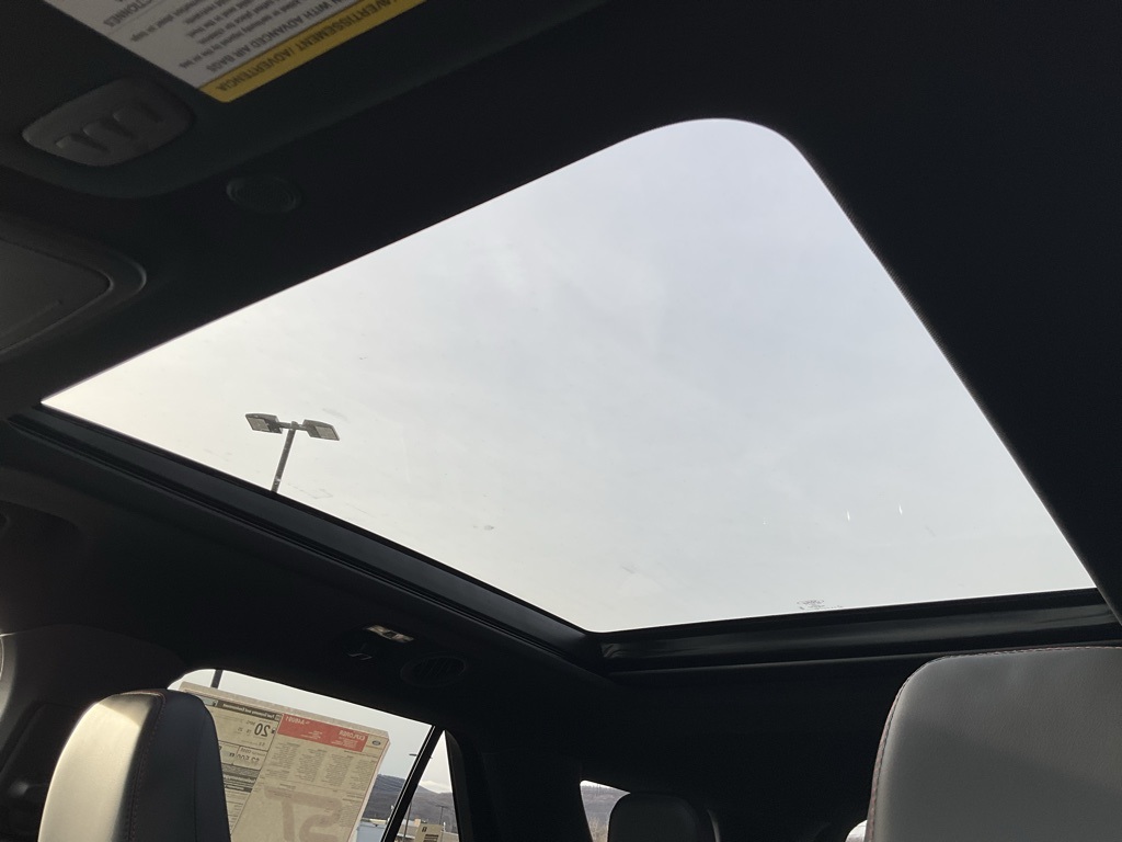 2026 Ford Explorer ST photo 3