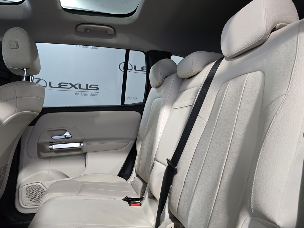 2021 Mercedes Benz GLB 250 photo 26