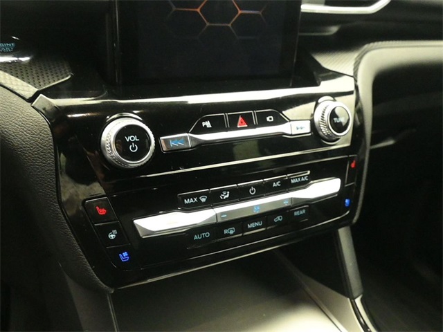 2022 Ford Explorer ST photo 12