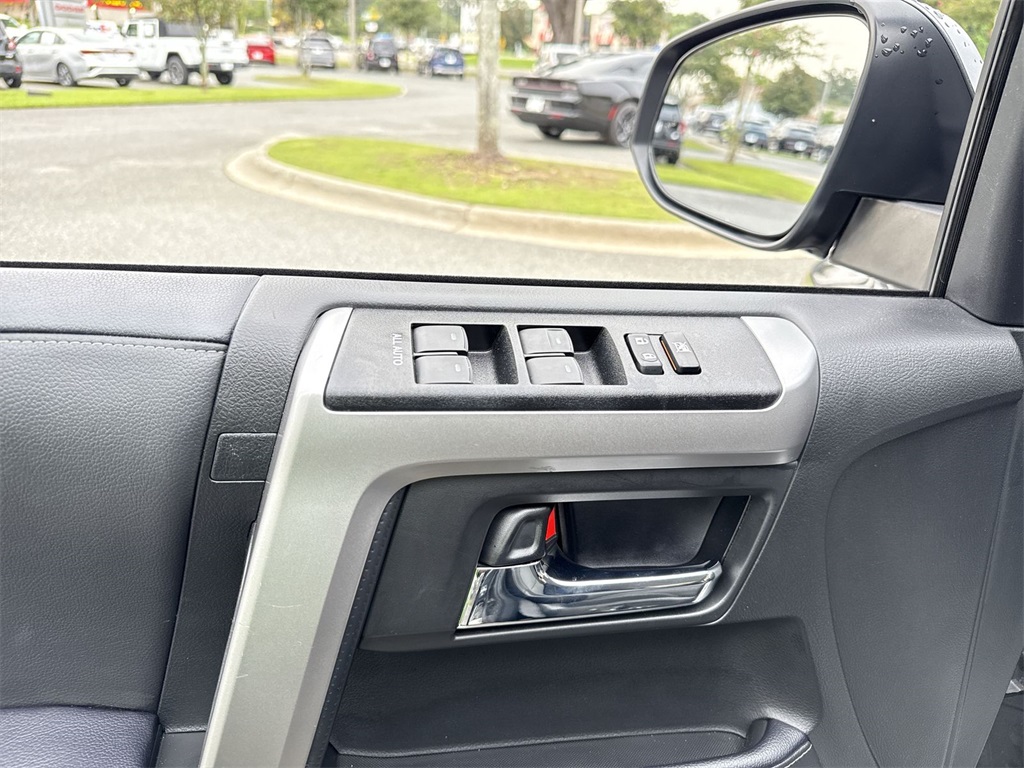 2022 Toyota 4Runner SR5 Premium photo 13