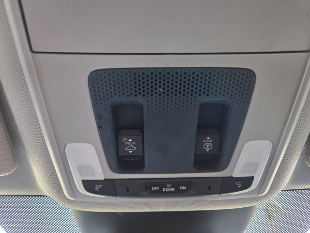 2023 Honda Pilot Touring photo 35