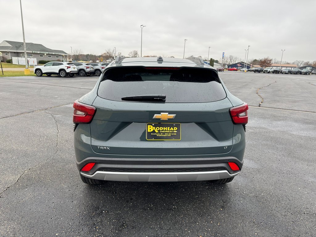 2026 Chevrolet Trax LT photo 4