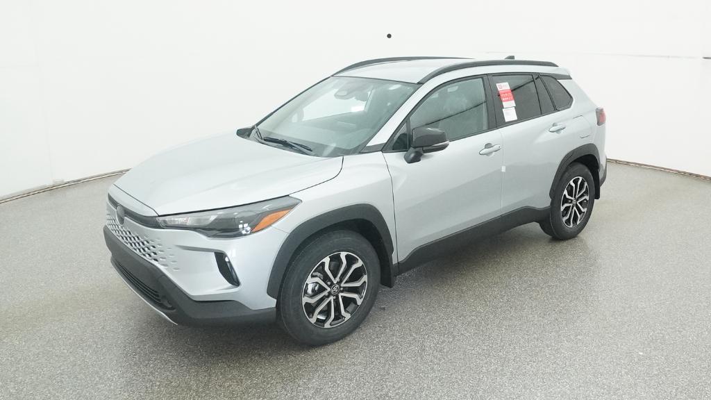 2026 Toyota Corolla Cross SE's photo