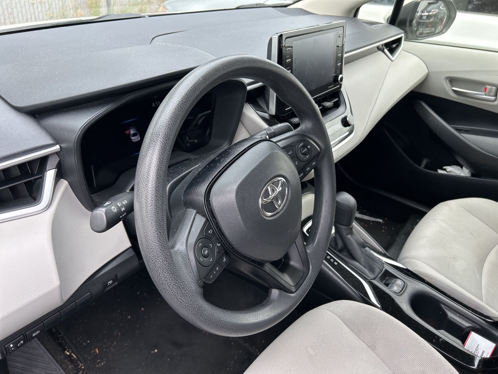 2021 Toyota Corolla Hybrid LE photo 5