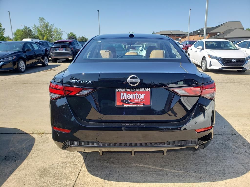 2025 Nissan Sentra SV photo 4