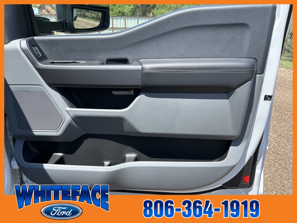 2025 Ford F-350 XLT photo 31