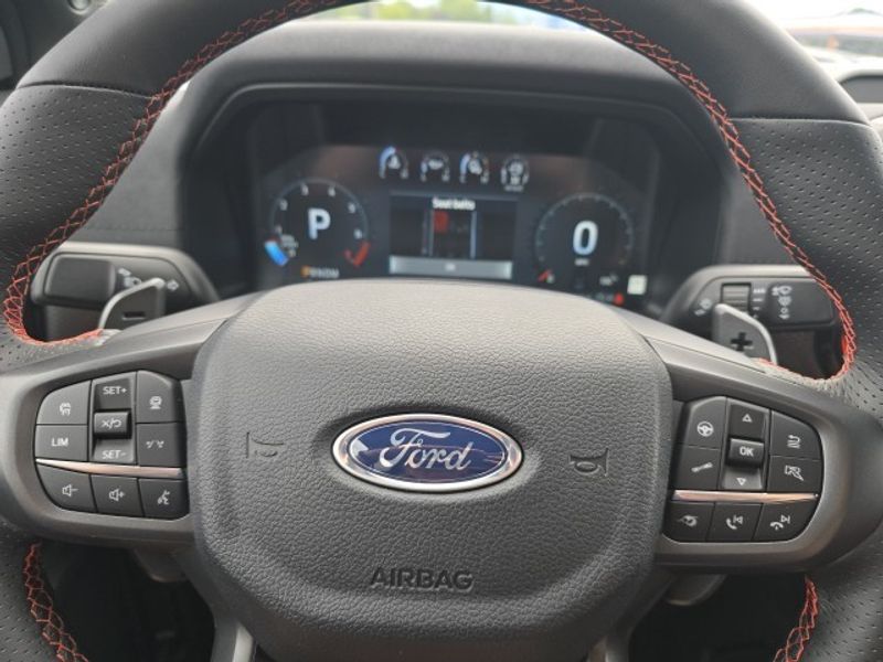 2025 Ford Ranger Raptor photo 13