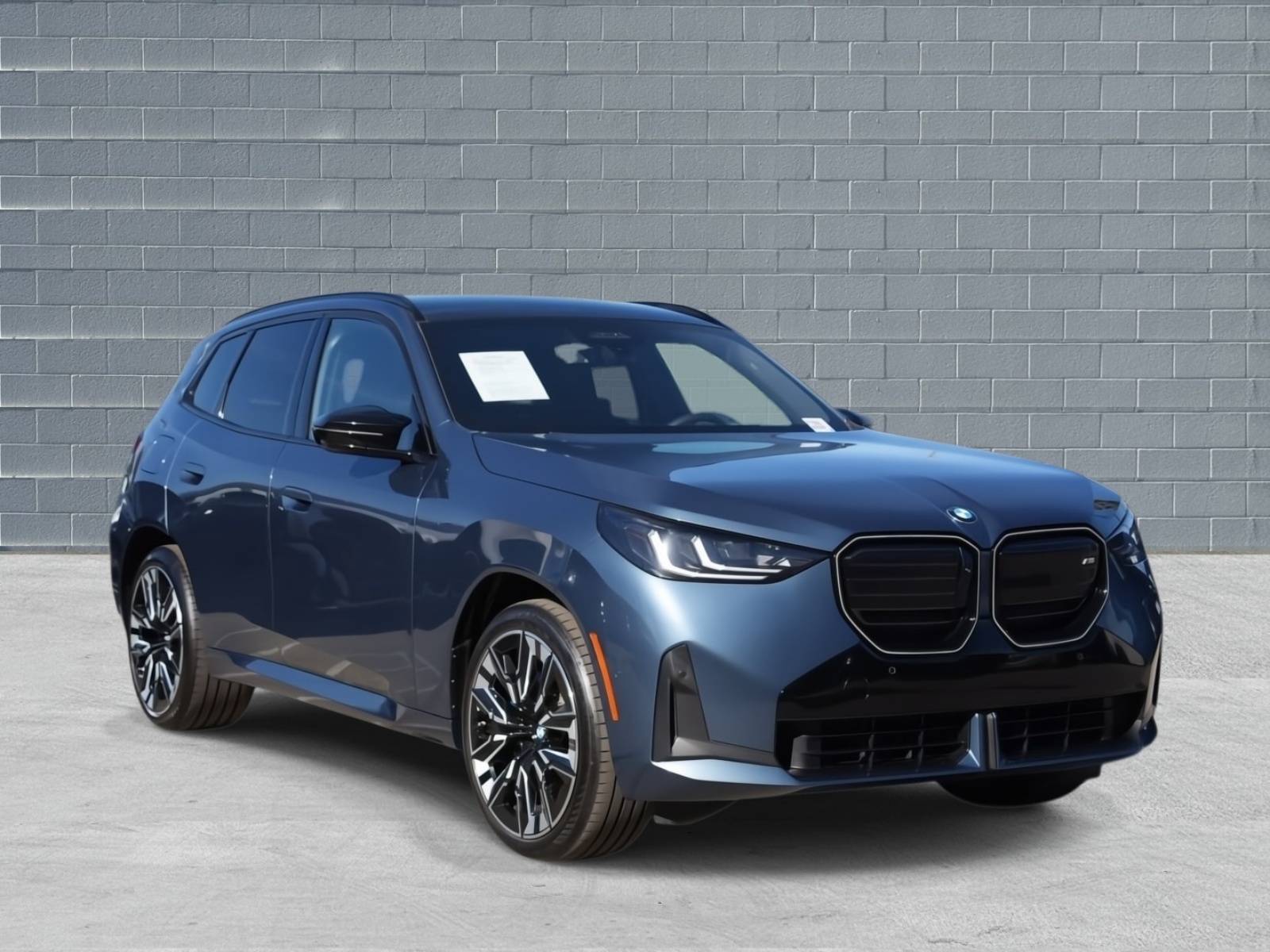 2025 BMW X3 M50's photo