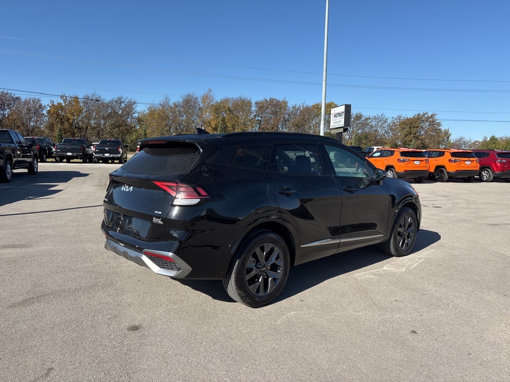 2023 Kia Sportage Hybrid photo 2