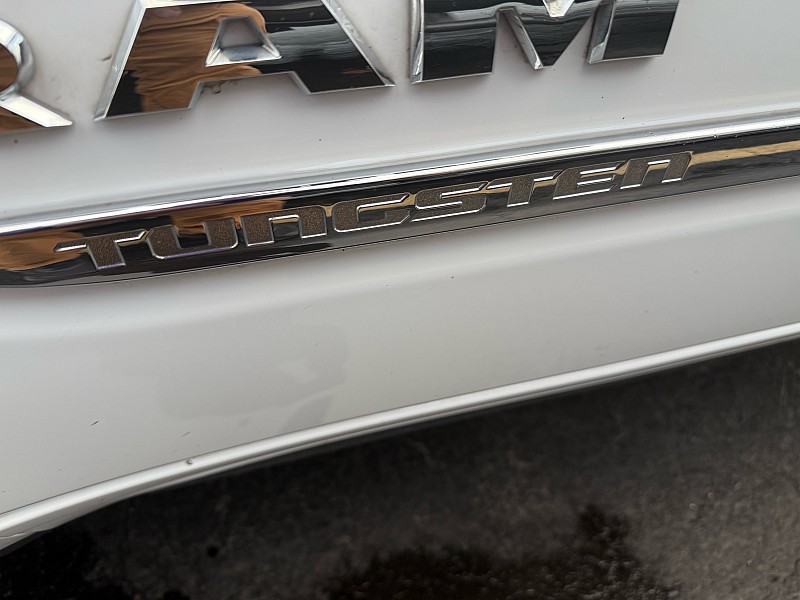 2025 Ram 1500 photo 4