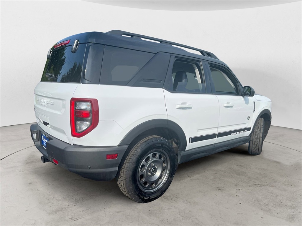 2024 Ford Bronco Sport Outer Banks photo 3
