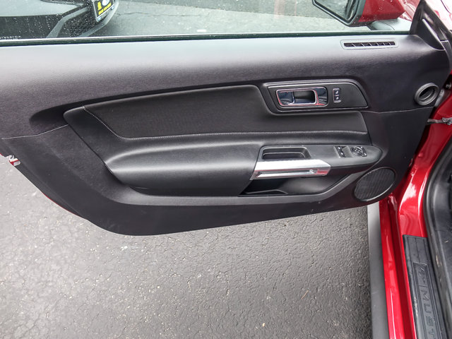 2017 FORD MUSTANG - Image 44