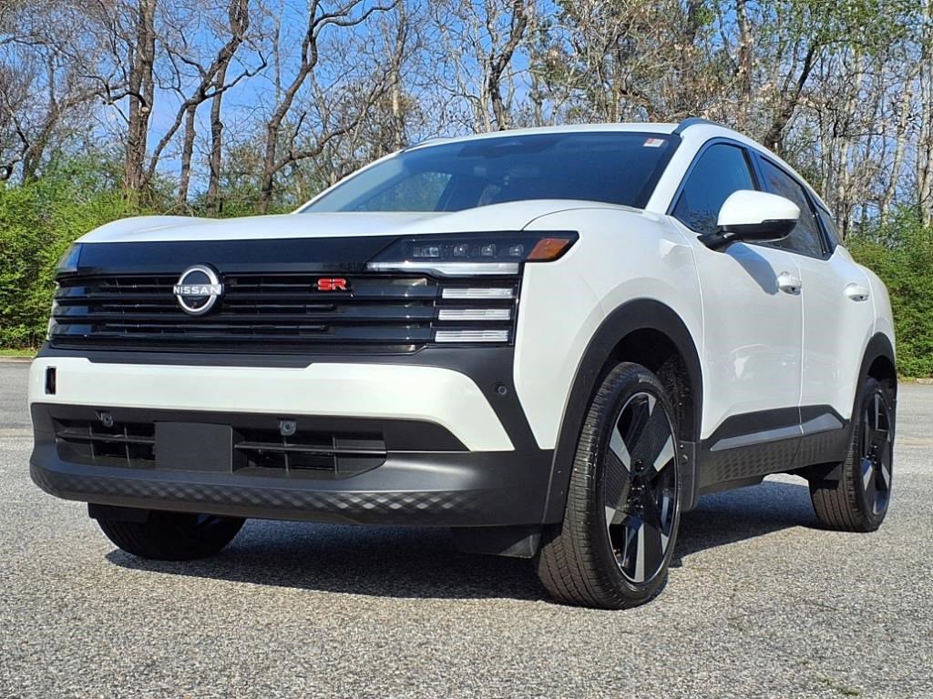 2025 Nissan Kicks SR photo 4