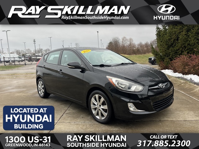 2013 Hyundai Accent SE's photo