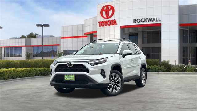 2025 Toyota RAV4 XLE Premium's photo