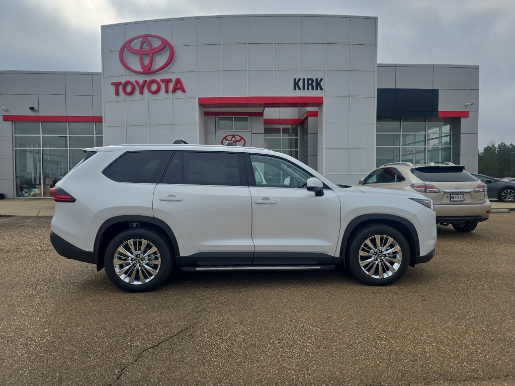 2026 Toyota Grand Highlander Platinum's photo