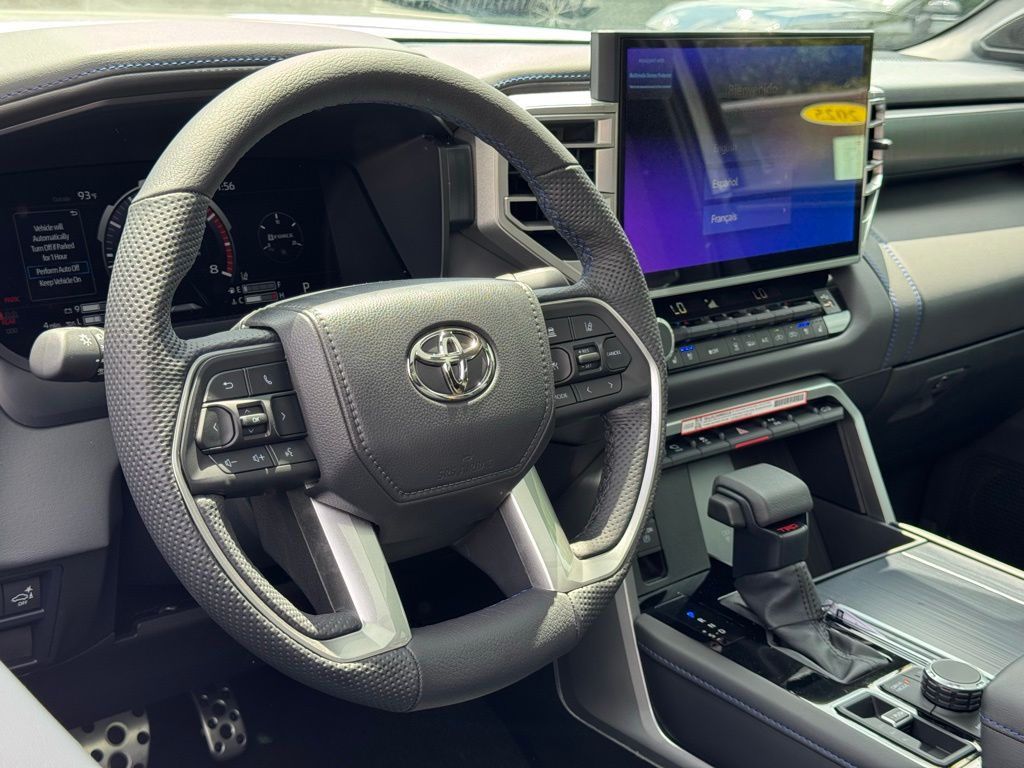 2025 Toyota Tundra Platinum CrewMax photo 15